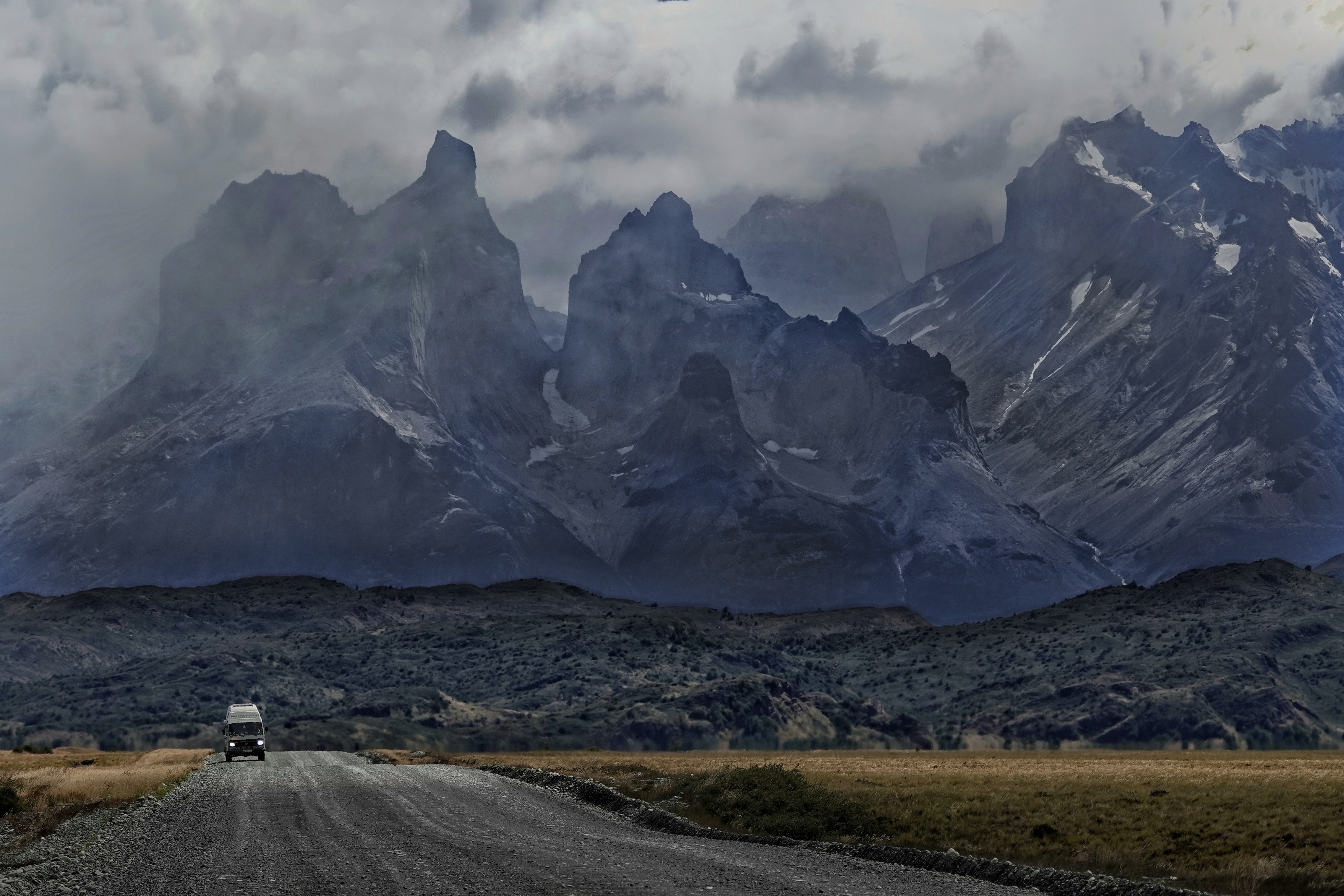 Route et montagnes du Chili austral